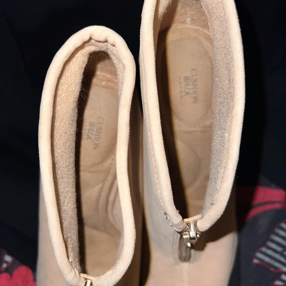 Cushion Walk Avon - Picture 3 of 8